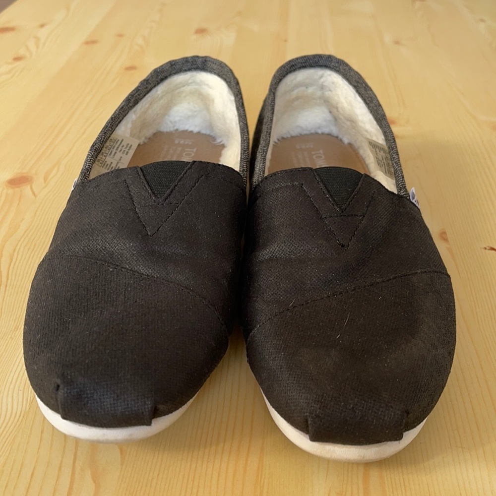 Men’s Tom’s slip on with Sherpa lining